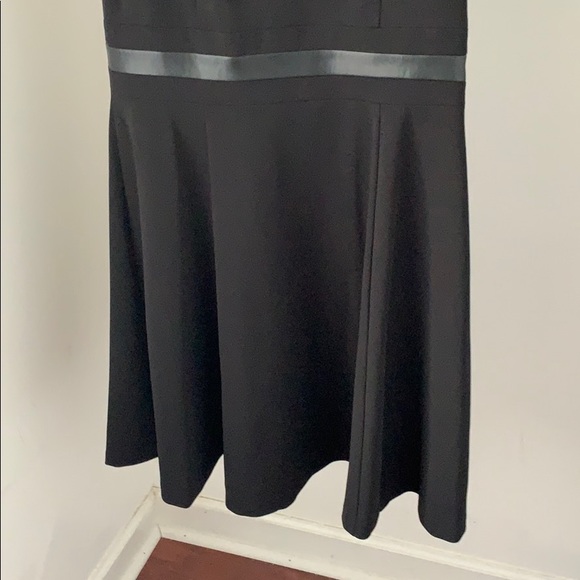 Black sheath dress - Picture 3 of 5